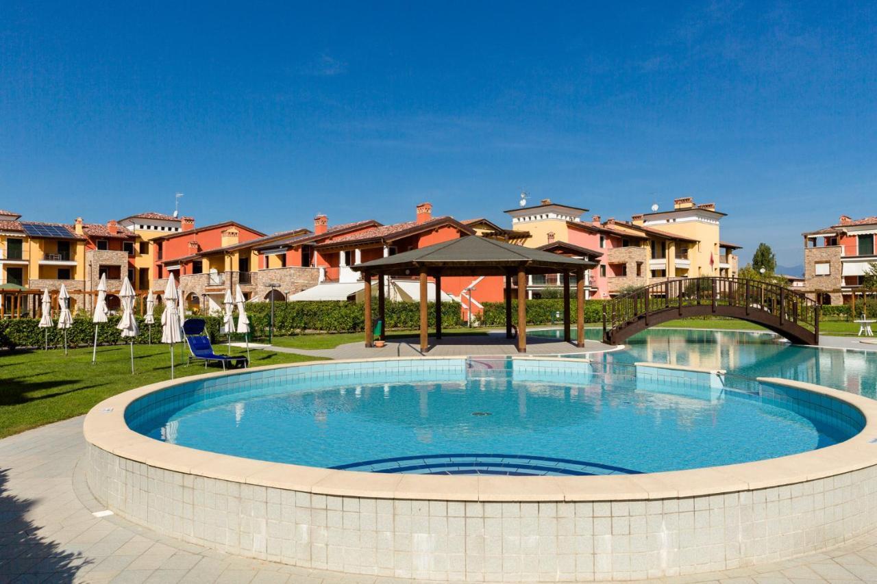 Appartamento Corina Sirmione Exterior photo