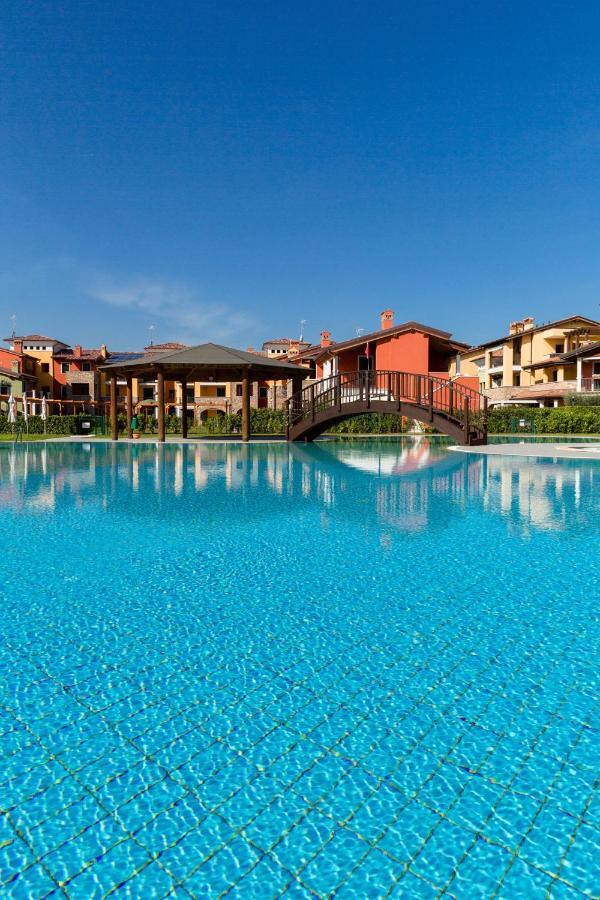 Appartamento Corina Sirmione Exterior photo