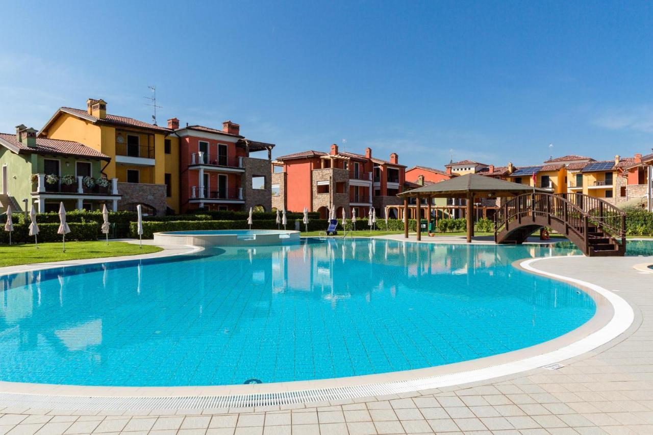 Appartamento Corina Sirmione Exterior photo