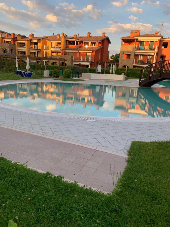 Appartamento Corina Sirmione Exterior photo